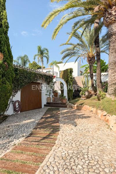 Foto 2ee75f34-a37e-4d3b-9684-5be05d94e5f2. Alquiler casa encantadora villa en jávea para alquiler anual en Xàbia