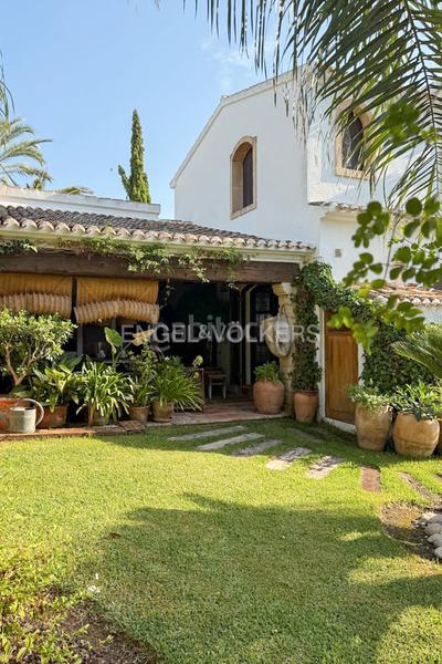 Foto 4cd029a9-41c2-4c49-ba7c-d5f1ea044a87. Alquiler casa encantadora villa en jávea para alquiler anual en Xàbia