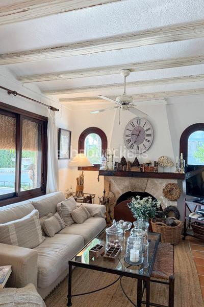 Foto bcac1e60-4132-4690-b8ec-38968362c86e. Alquiler casa encantadora villa en jávea para alquiler anual en Xàbia