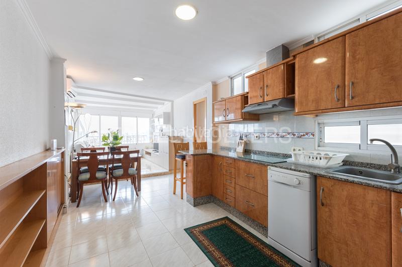 Foto 42678a16-5ff8-43bb-b52c-7c3e54754973. Apartamento luminosa propiedad con vistas despejadas en Valencia