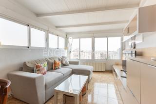 Appartement à Nou Moles. Luminosa propiedad con vistas despejadas