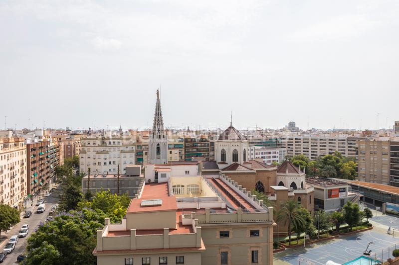 Foto 7b21c491-10bb-4e36-a164-250adc45a3d0. Apartamento luminosa propiedad con vistas despejadas en Valencia