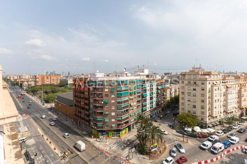 Foto c0d5c21e-662a-4eb8-96e4-c6e7bdae72dd. Apartamento luminosa propiedad con vistas despejadas en Valencia