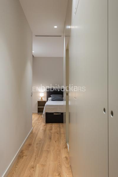 Foto 36c6d998-0c65-4729-8a6e-2e38f17cc794. Apartamento vivienda junto a plaza del ayuntamiento en Valencia