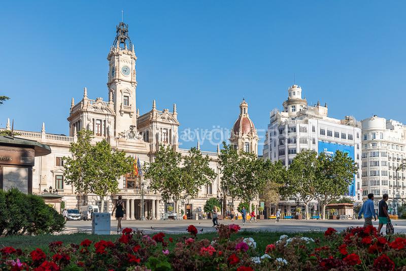 Foto b7783f53-87a7-4898-a09a-886bf482314d. Apartamento vivienda junto a plaza del ayuntamiento en Valencia