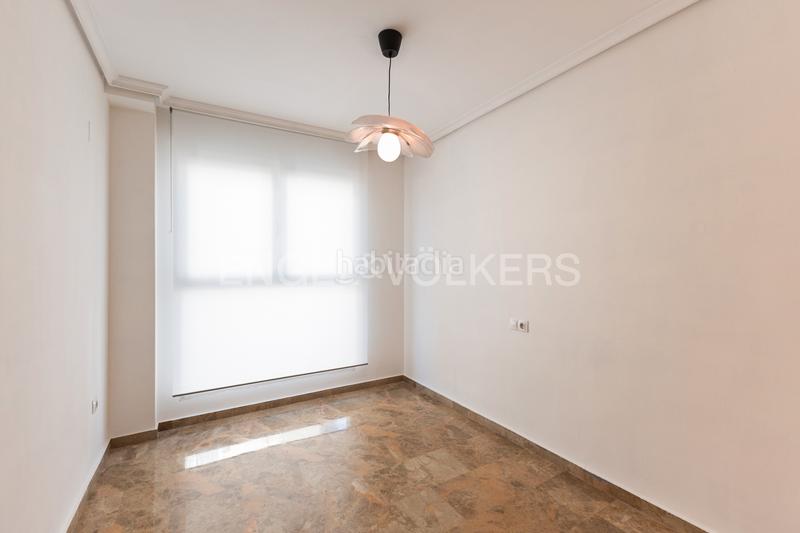Foto 836f209b-7059-407e-a790-649722b0675a. Alquiler apartamento amplio piso sin amueblar en Tormos en Valencia