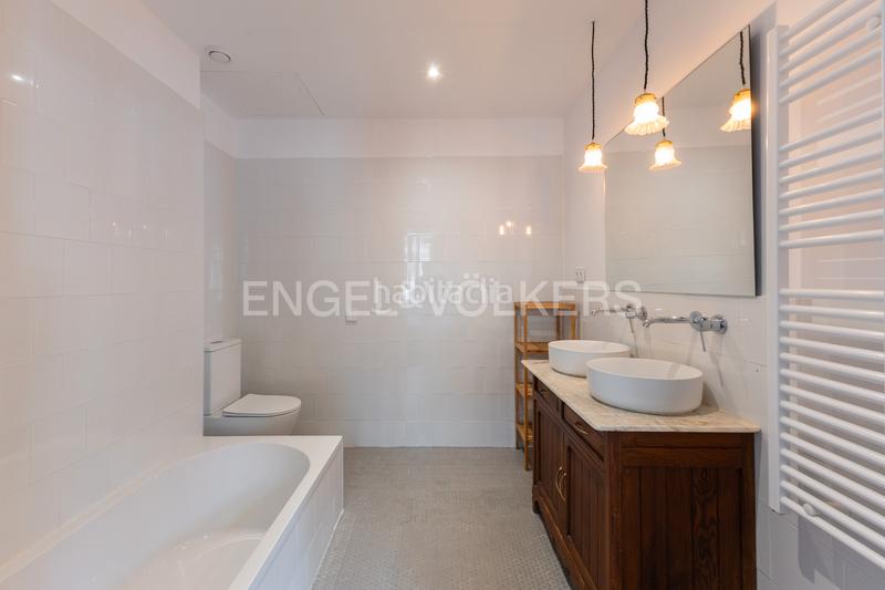 Foto 7bffdfa2-bdc9-41ca-97a5-f1bfc6be444d. Miete appartement mit heizung in El Cabanyal-El Canyamelar Valencia