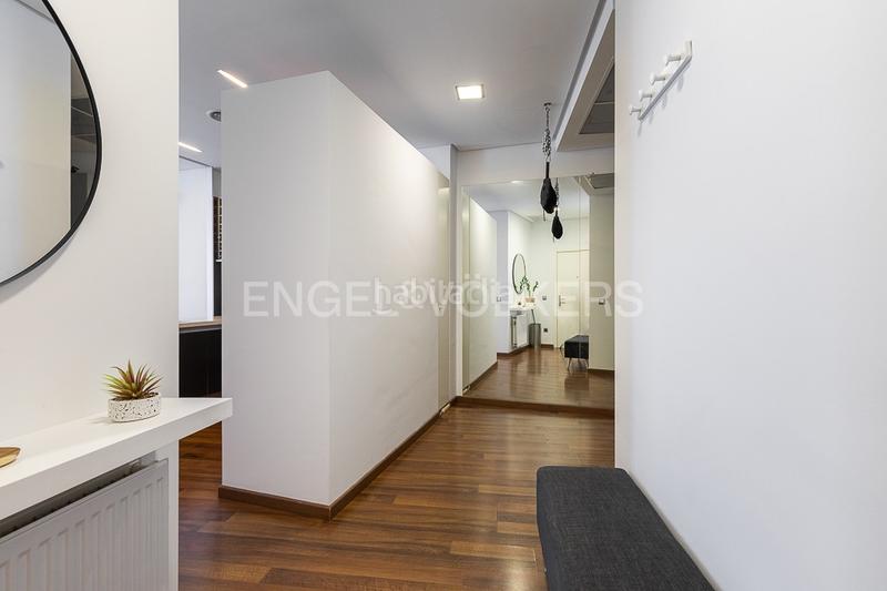 Foto 858f01e6-cf60-4068-ad80-06e3102613ba. Alquiler apartamento piso moderno de lujo frente al parque turia en Valencia
