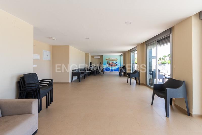 Foto 860bff1e-2cb6-4f05-a207-ef95366bd90c. Apartament amb calefacció aparcament piscina a Cabanes