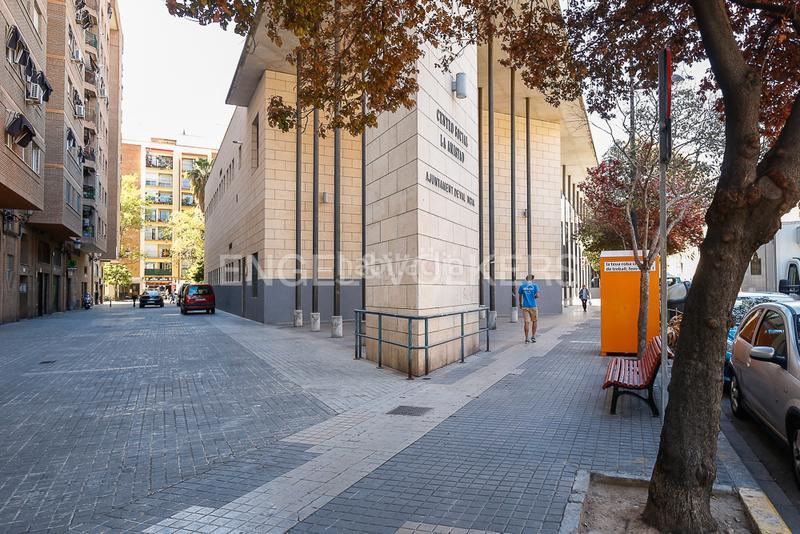 Foto 6a883123-9af8-4eb9-bb8c-971d78d5c098. Alquiler apartamento amplio piso con balcón en algirós en Valencia