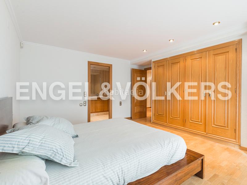 Foto 1bfd3704-de5c-4026-8d07-e4f118c832d5. Alquiler apartamento magnífico piso amplio y luminoso en benicalap en Valencia