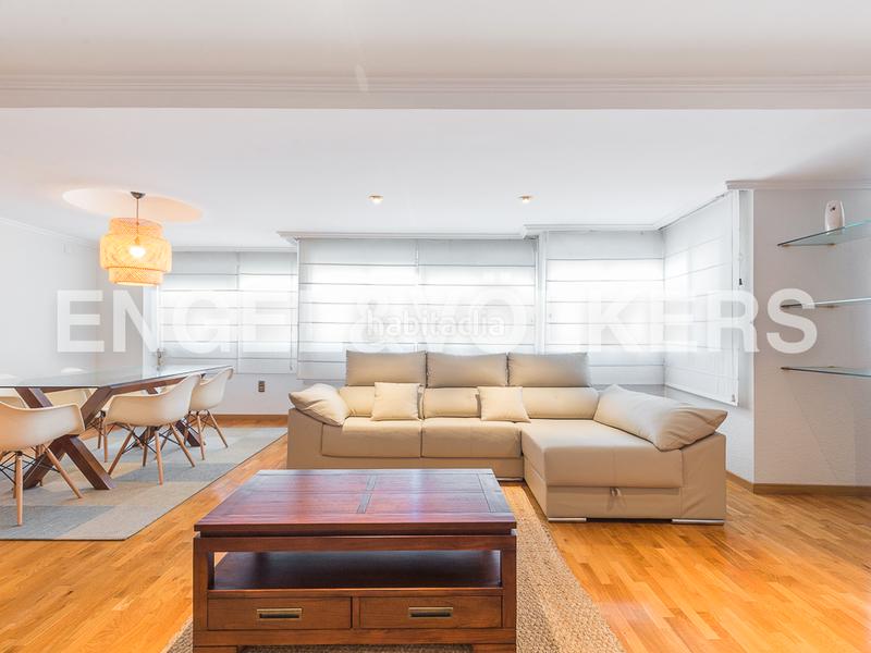 Foto 76c26225-39a0-4916-be3b-e986adeccdd3. Alquiler apartamento magnífico piso amplio y luminoso en benicalap en Valencia