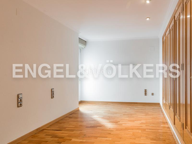 Foto a7a5a8a3-736a-46da-bc5c-04789f48d165. Alquiler apartamento magnífico piso amplio y luminoso en benicalap en Valencia