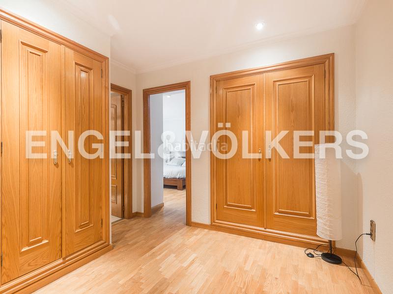 Foto dfeadfe5-8297-4b6b-97df-914cdee71c69. Alquiler apartamento magnífico piso amplio y luminoso en benicalap en Valencia