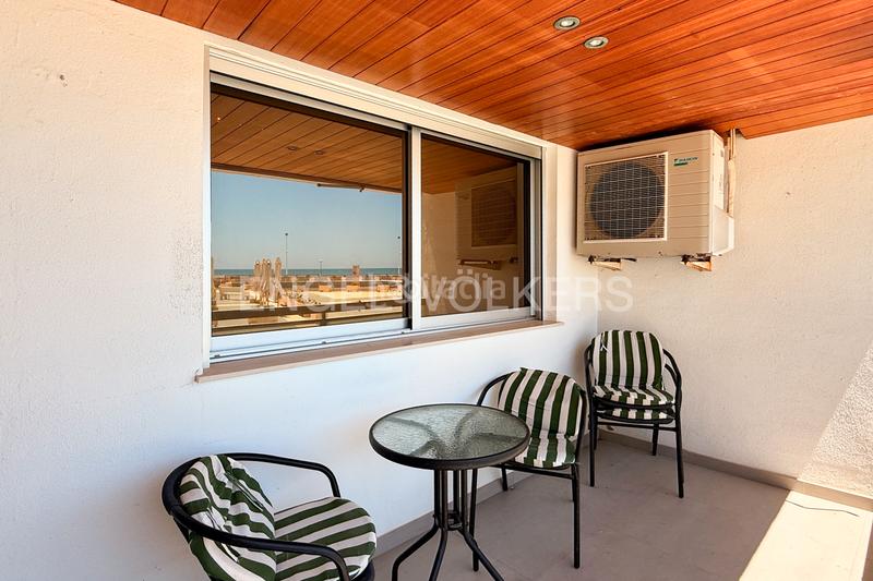 Foto 5e5ae126-b2de-4ccc-a99f-a7cc0abb786d. Alquiler apartamento encantador piso con vistas al mar en Cullera