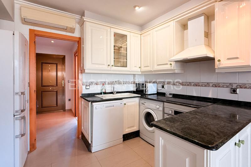 Foto 7bee3f70-7793-4225-b08f-0698e61bb671. Alquiler apartamento encantador piso con vistas al mar en Cullera