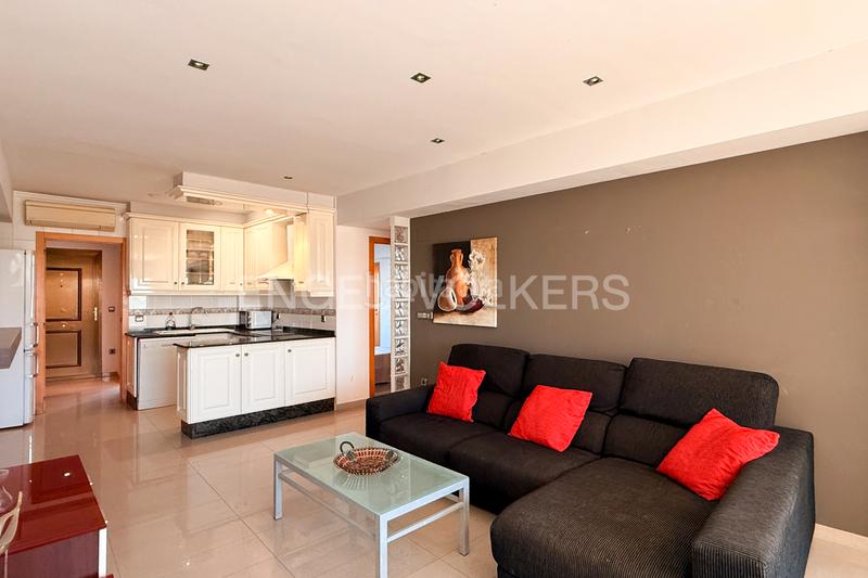 Foto c63dd040-eb3b-4747-913d-660f1572b19f. Alquiler apartamento encantador piso con vistas al mar en Cullera