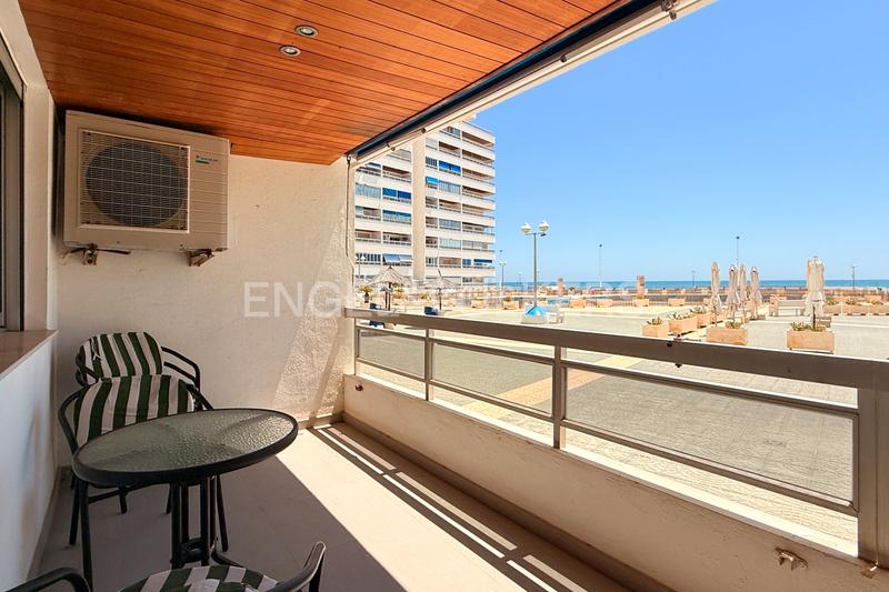 Foto ce0b6345-4fb4-4586-ac89-4674359f007f. Alquiler apartamento encantador piso con vistas al mar en Cullera