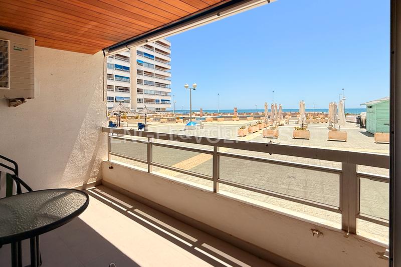 Foto dc7d0f94-fa9b-4401-ac1d-4c13bb2340b4. Alquiler apartamento encantador piso con vistas al mar en Cullera