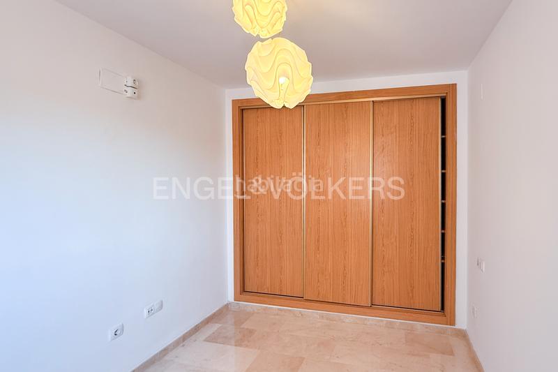 Foto fb7bd040-c609-40e3-9c0d-102c4197d42e. Alquiler apartamento encantador piso con parking en campanar en Valencia
