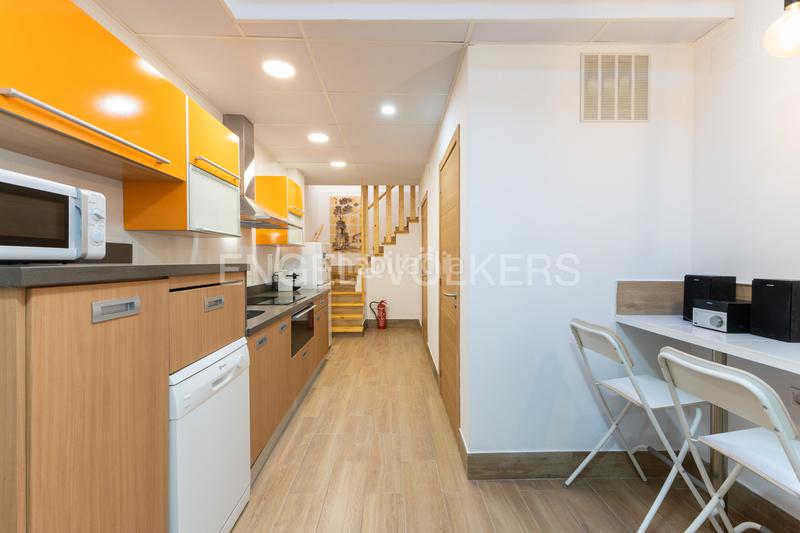 Foto 23e2b18d-a978-44a6-9c93-7de19a348f81. Rent house with heating in Barrio Benicalap Valencia