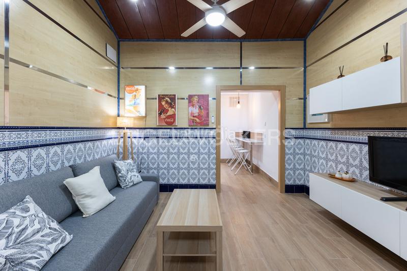 Foto 4c0890ed-b28a-4e07-b5c6-f30210cee0b1. Rent house with heating in Barrio Benicalap Valencia