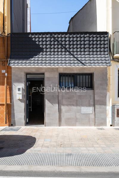 Foto 841bcc91-f4ac-490f-8620-e9cf598a77a0. Rent house with heating in Barrio Benicalap Valencia