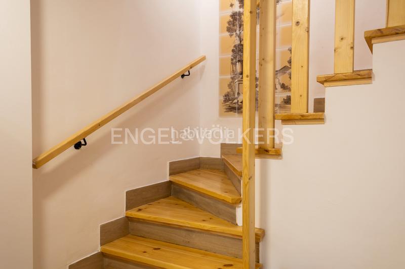 Foto c592f9d0-6121-4a67-b9ae-c1df6ac9651a. Rent house with heating in Barrio Benicalap Valencia