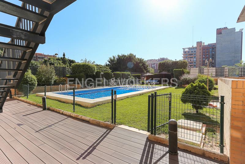 Foto 83c2c78c-30d2-46c7-b4fd-68dd70e90ce6. Affitto piccolo appartamento con riscaldamento parcheggio piscina in Valencia