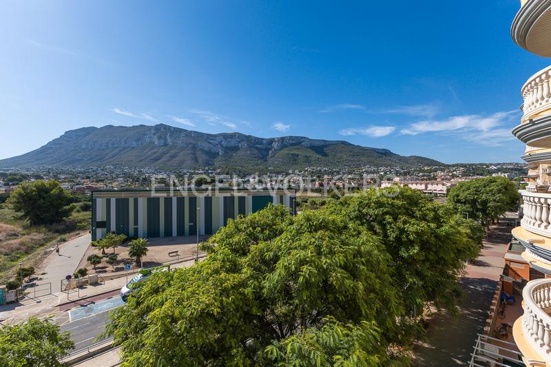 Foto 1e026216-474f-4c13-8b2b-5f026f53a3f5. Apartamento exclusivo dúplex con vistas panorámicas al montgó en Dénia