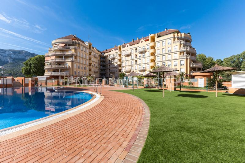 Foto 24b000b6-a666-4877-a9a5-993bbbbe4ebb. Apartamento exclusivo dúplex con vistas panorámicas al montgó en Dénia