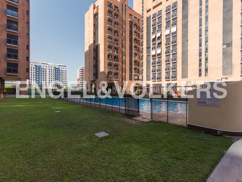 Foto 1003ce59-0c21-4434-87b8-860f49f9e1da. Miete dachwohnung mit heizung parking pool in Penya-Roja - Avda. Francia Valencia
