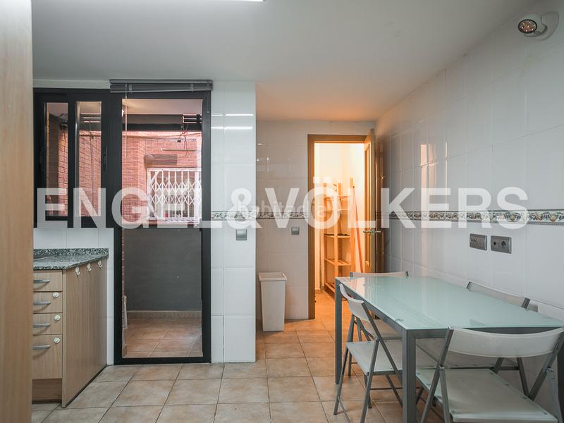 Foto 92a80b42-ff26-485e-8b02-3d86b0751510. Miete dachwohnung mit heizung parking pool in Penya-Roja - Avda. Francia Valencia