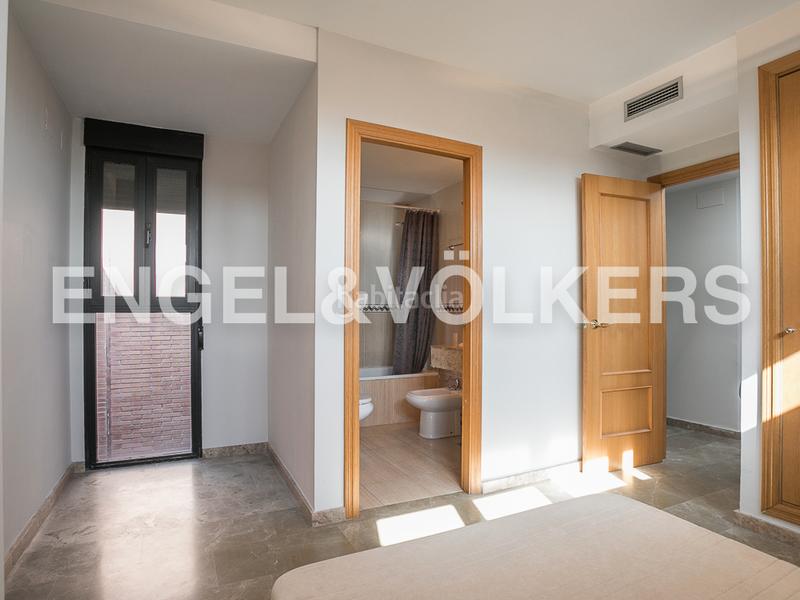 Foto c6dadb56-8ca9-465e-943b-4d2121bf7c13. Miete dachwohnung mit heizung parking pool in Penya-Roja - Avda. Francia Valencia