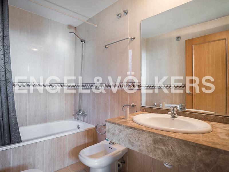 Foto d7a360a6-70bf-4798-98e5-1fc61da23e31. Miete dachwohnung mit heizung parking pool in Penya-Roja - Avda. Francia Valencia
