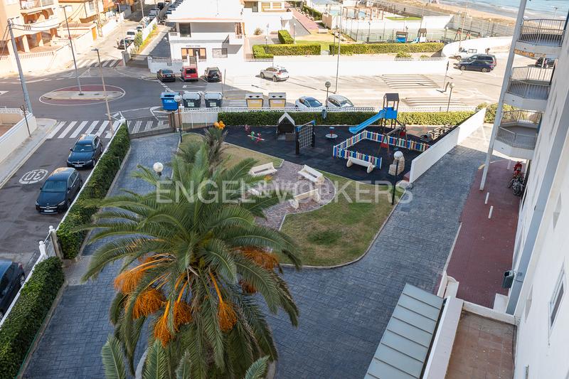 Foto 6045e9f8-1087-4c59-a80a-477378c625d7. Apartamento magnífico apartamento a la venta en sol, mar y naranjos en Sueca