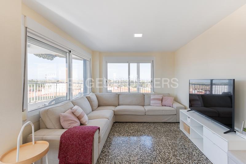 Foto 6e5848a8-58a1-400f-960e-c390a883e36a. Apartamento magnífico apartamento a la venta en sol, mar y naranjos en Sueca