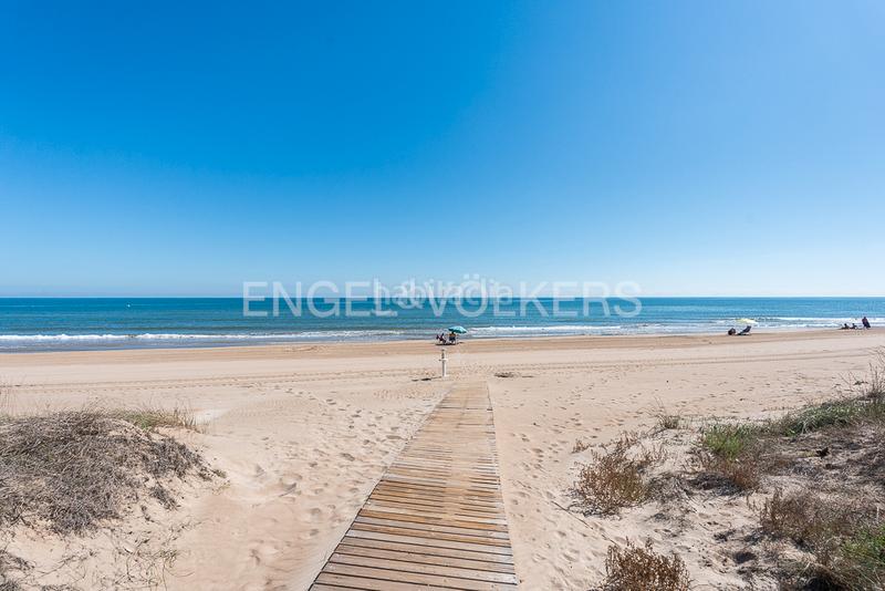 Foto 7ca5e07a-cc69-4d33-a86d-2d65a7aff8ba. Apartamento magnífico apartamento a la venta en sol, mar y naranjos en Sueca