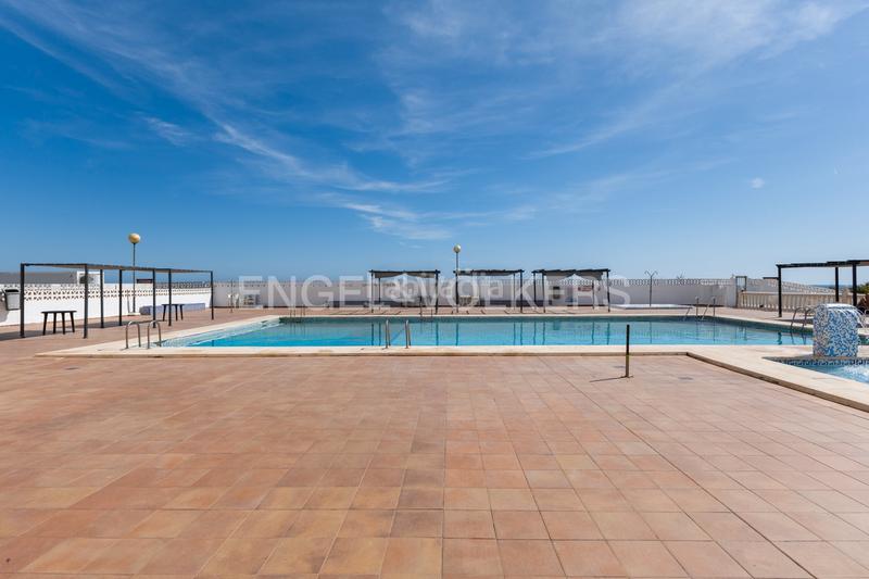 Foto bf16431d-d1e7-4fe8-adc9-053062567c84. Apartamento magnífico apartamento a la venta en sol, mar y naranjos en Sueca