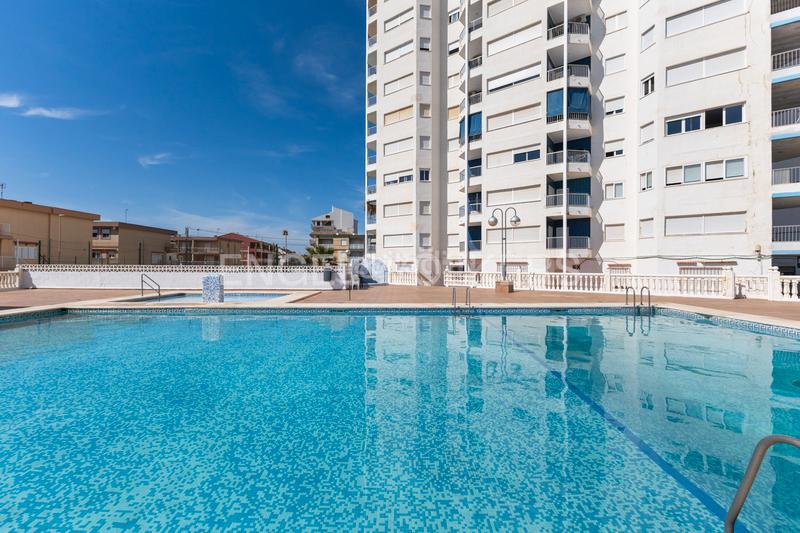 Foto cc5c5c99-fd70-4206-8655-76993b38028c. Apartamento magnífico apartamento a la venta en sol, mar y naranjos en Sueca