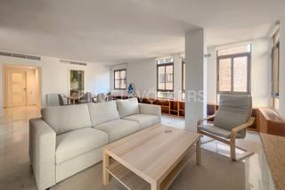 Location Appartement à Jaume Roig. Exclusiva vivienda de lujo en el corazón del pla del real