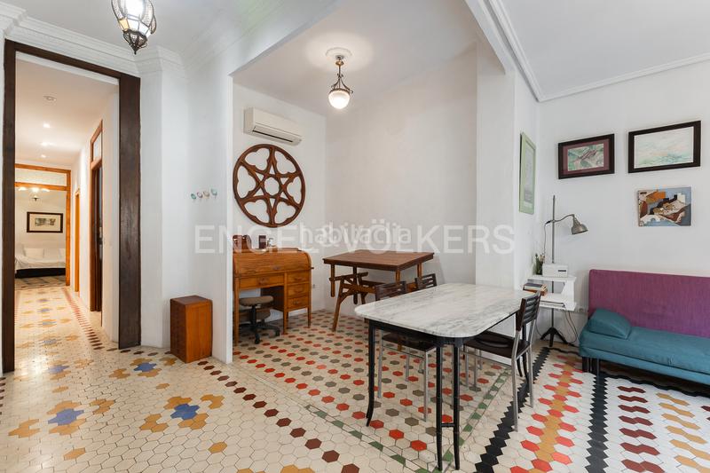 Foto 0be347d0-b247-44dc-b9f9-42e4a8d5145f. Piccolo appartamento con riscaldamento in Sant Francesc Valencia