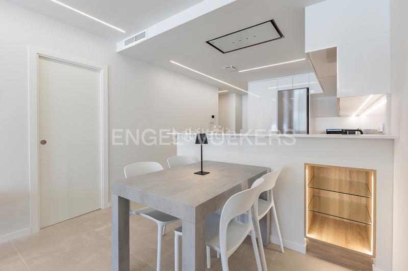 Foto 2927951c-b44b-4a9f-9feb-a914f1afd1dc. Alquiler apartamento bajo de obra nueva en residencial de lujo en denia en Dénia