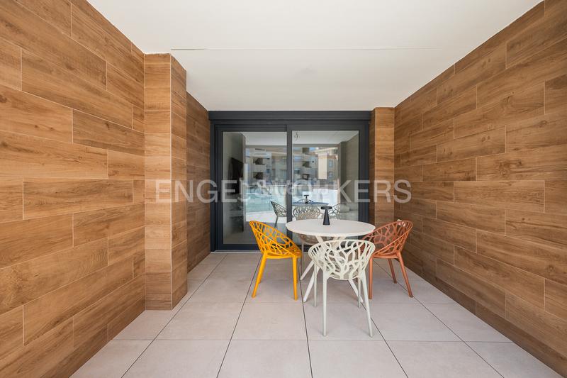 Foto 390c9df8-a565-42b0-a5b8-375fe67d5e22. Lloguer apartament amb calefacció aparcament piscina a Dénia