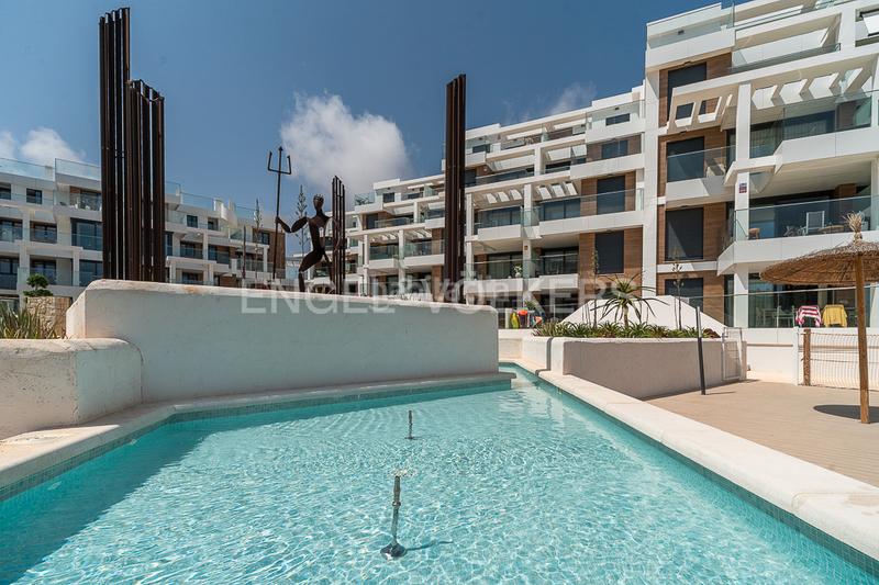 Foto 4199a2e2-cd33-4247-8ec1-04c08c1f8e53. Lloguer apartament amb calefacció aparcament piscina a Dénia