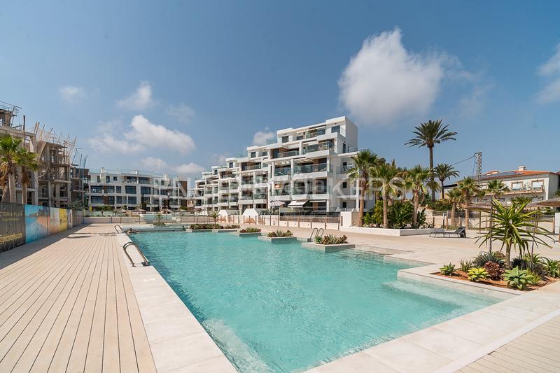 Foto 4a173362-ee75-4503-aec3-87836580f522. Lloguer apartament amb calefacció aparcament piscina a Dénia