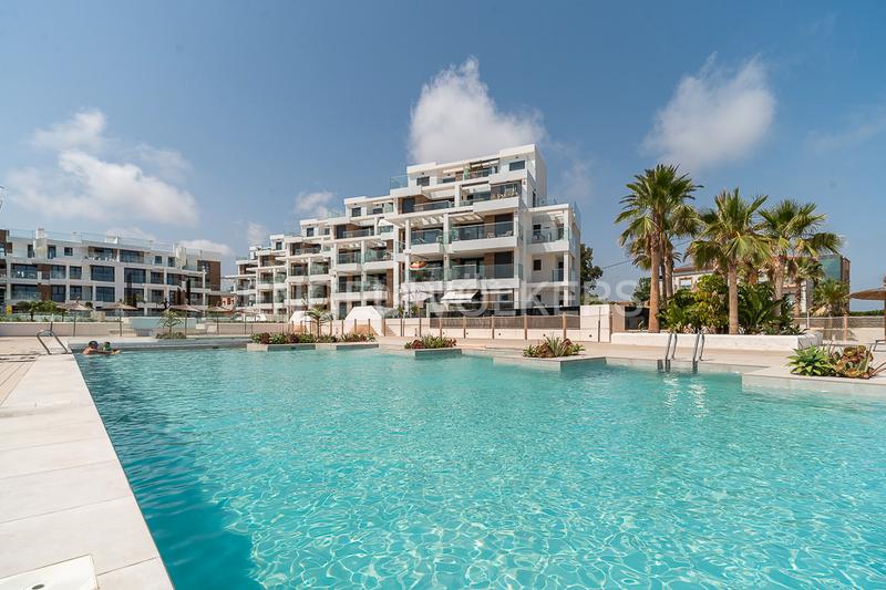 Foto 577ebdd1-e559-4ca7-bafa-db3eacbac7cd. Lloguer apartament amb calefacció aparcament piscina a Dénia