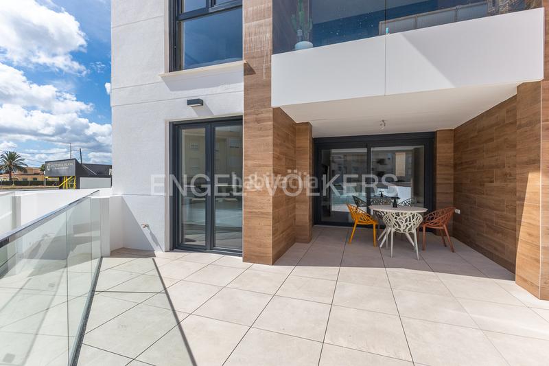 Foto bb852f19-a37a-446e-ac11-3438b4e48828. Lloguer apartament amb calefacció aparcament piscina a Dénia