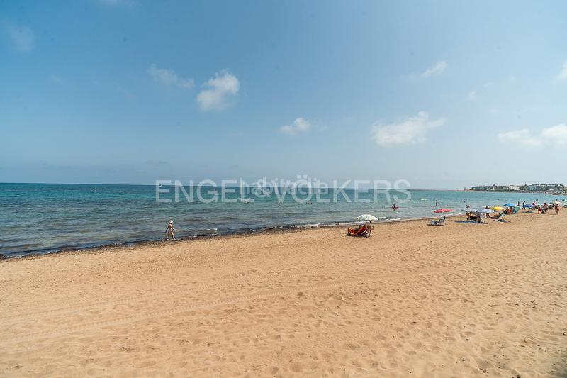 Foto c770df48-8f51-4f0c-a55e-17b2563780e4. Lloguer apartament amb calefacció aparcament piscina a Dénia