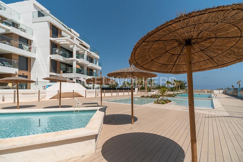 Foto 0db3a0f6-bd02-4824-b06b-174ea8459d48. Location appartement avec chauffage parking piscine dans Dénia